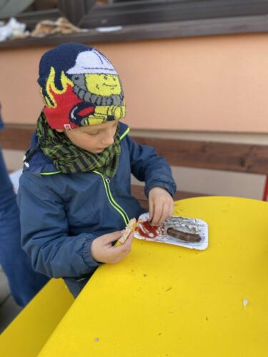 0648B87A-EB1E-4F7A-B158-BE39AAE7B447