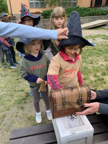 0f2fb6e6-92d6-4b72-aeea-aa3eea8ba8f3