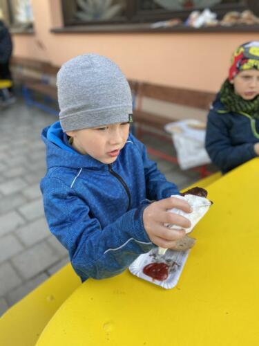 61F2B383-C45A-4C5A-94D6-9970010DCD7C