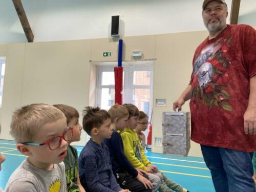 6F454E79-493C-4212-ABA2-E265539C2B58