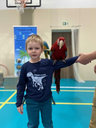 8A0E985A-C12A-4CFA-B943-018EE4E82A1C