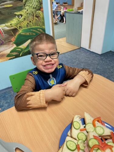 8F7041A3-6D09-41AE-9BD5-0573FF31378B