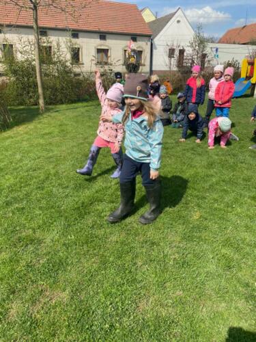 9C9B79B5-BE6F-40FF-9EB8-B2C95ECF0237