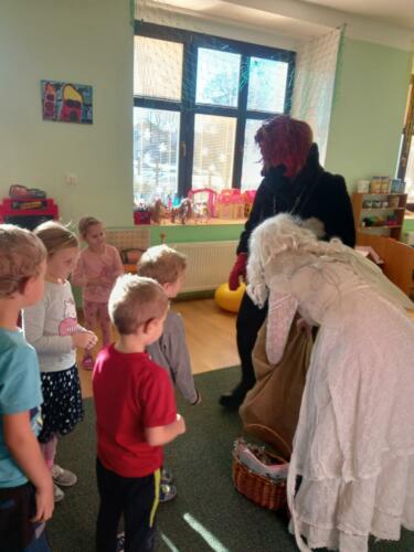 9a7eadbf-207b-4f91-b2b4-9cf9b9721bc2